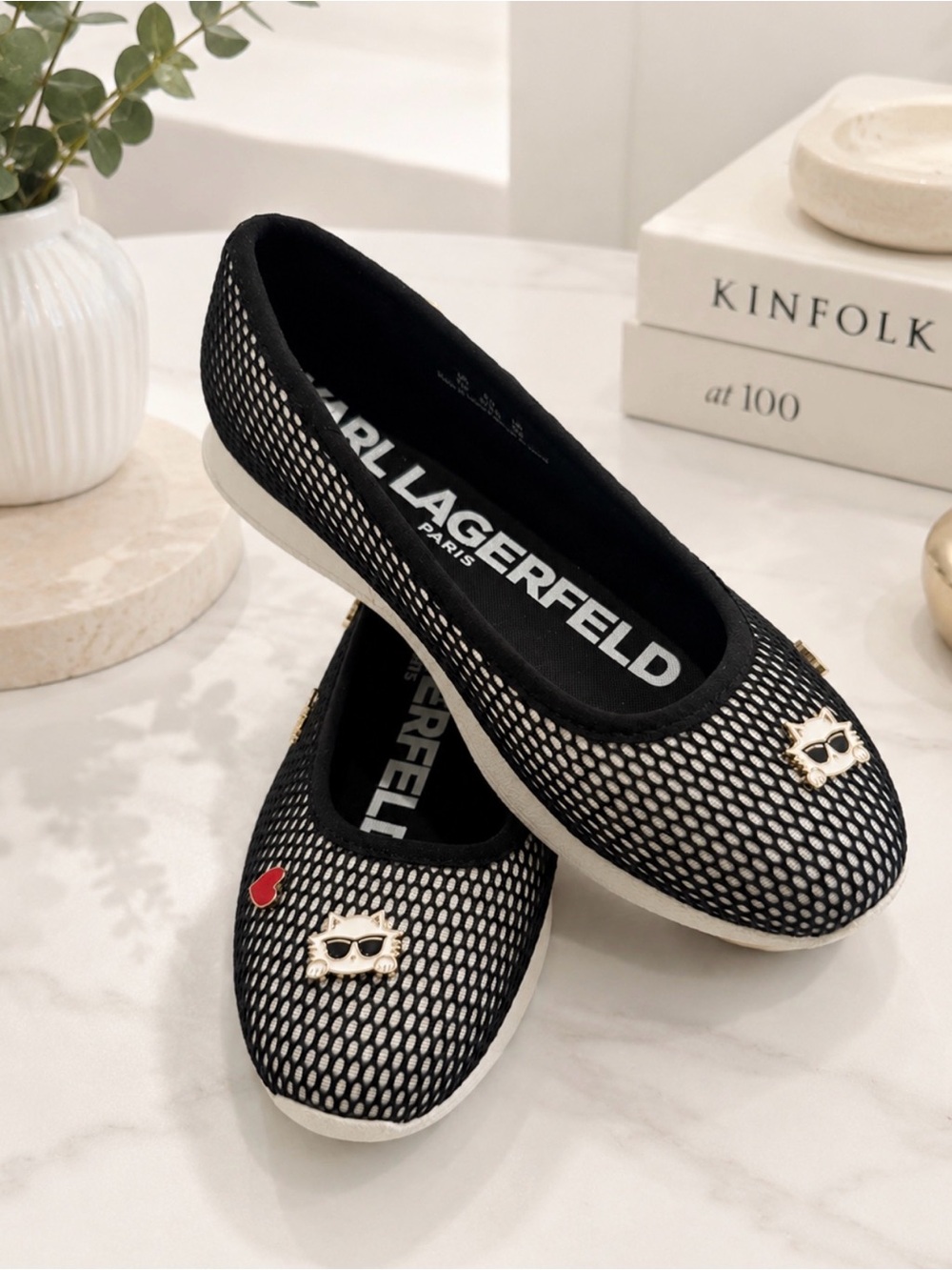 Karl Lagerfeld Paris Maleia Mesh Ballet Flats Black White Choupette Charms Sz 7M